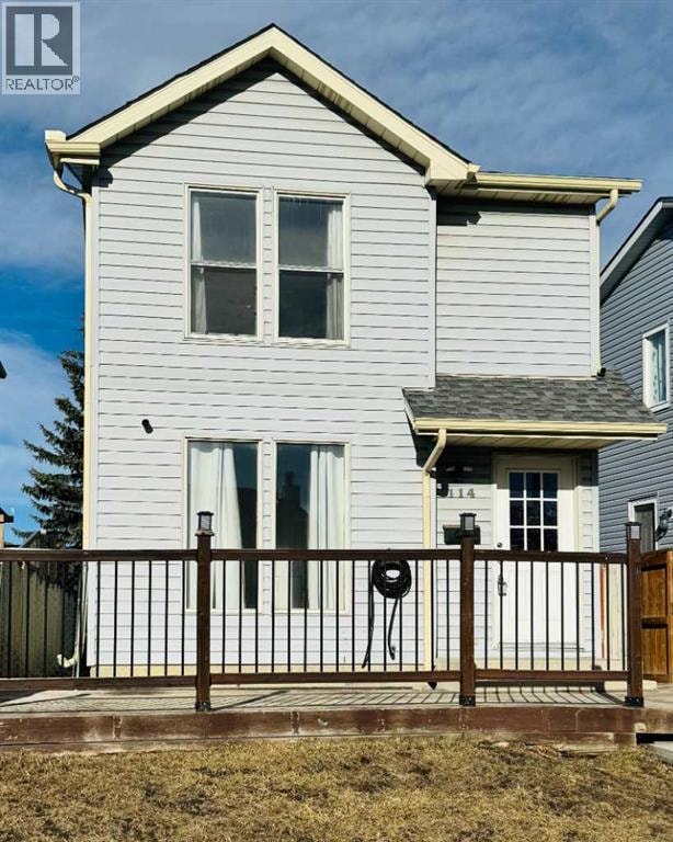 114 Castledale Way NE — photo 1