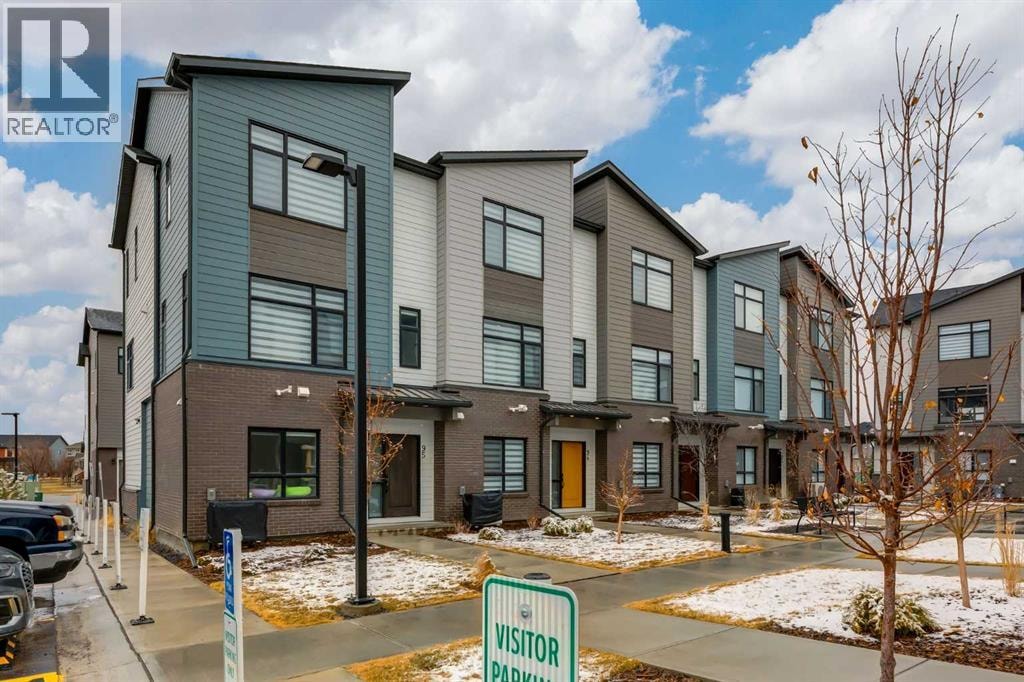 94, 903 Mahogany Boulevard SE — photo 3