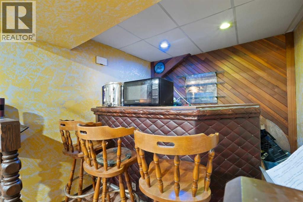 1521 44 Street SE — photo 34