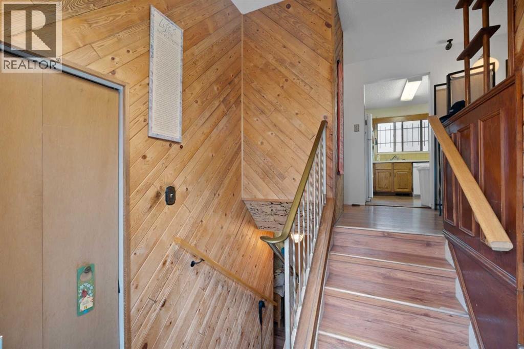 1521 44 Street SE — photo 12