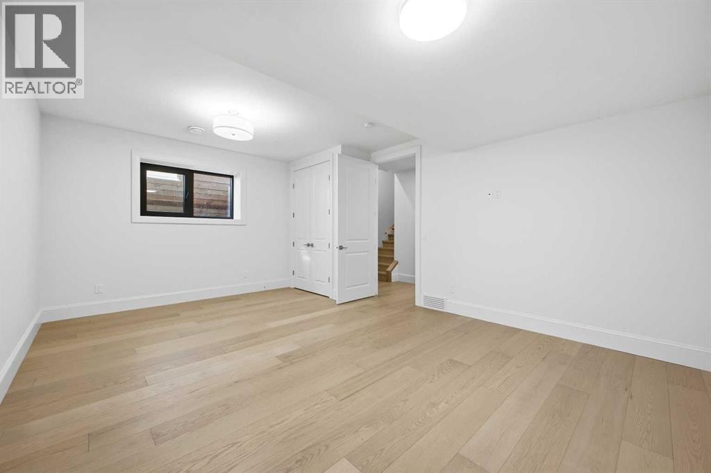 2025 27 Avenue SW — photo 44