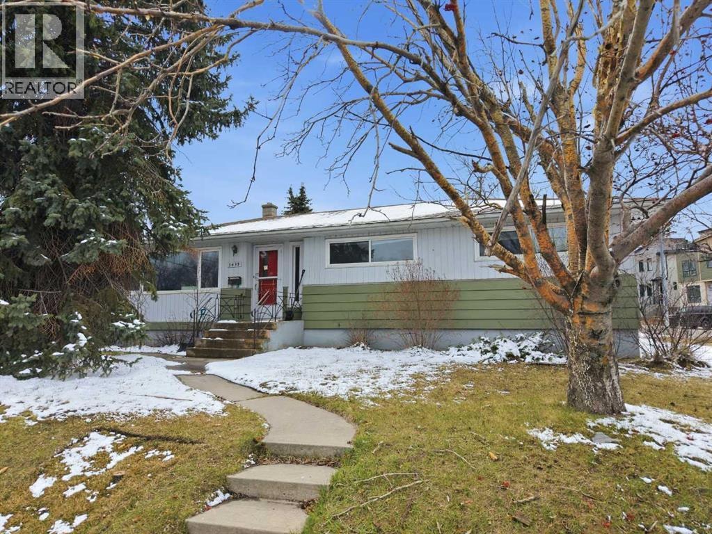 3439 33 Street SW — photo 16