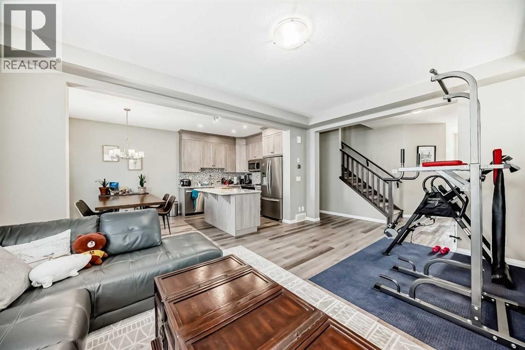 43 Carrington Crescent NW — photo 11