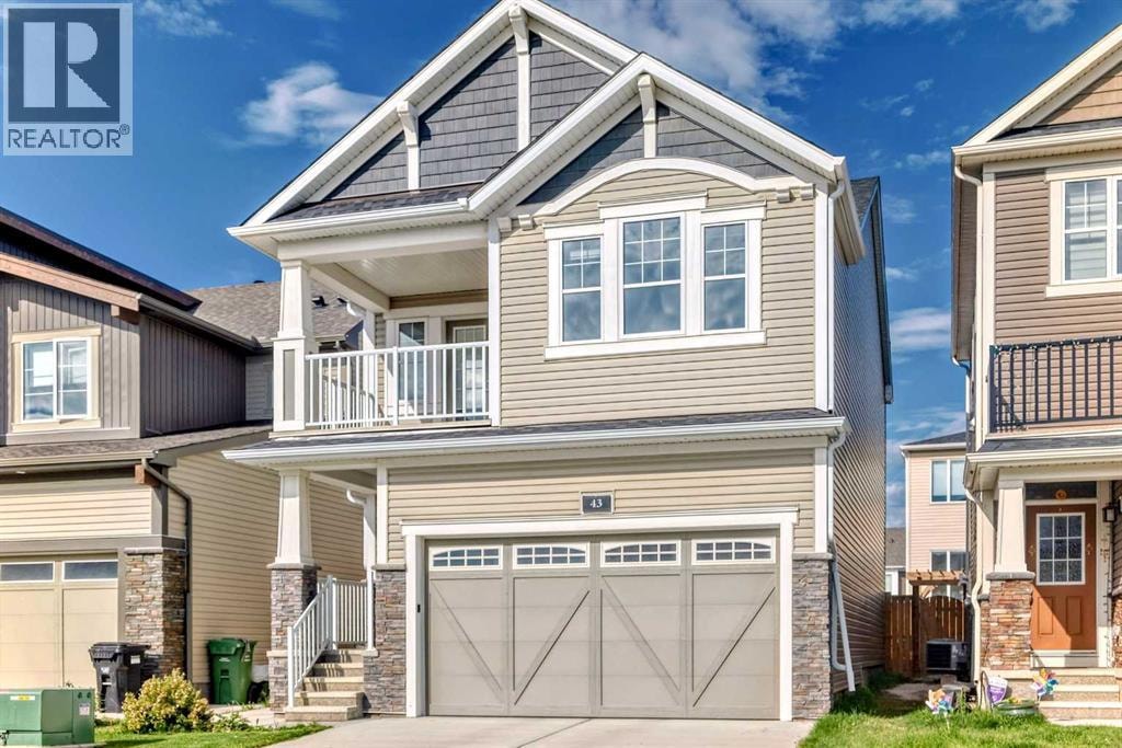 43 Carrington Crescent NW — photo 2