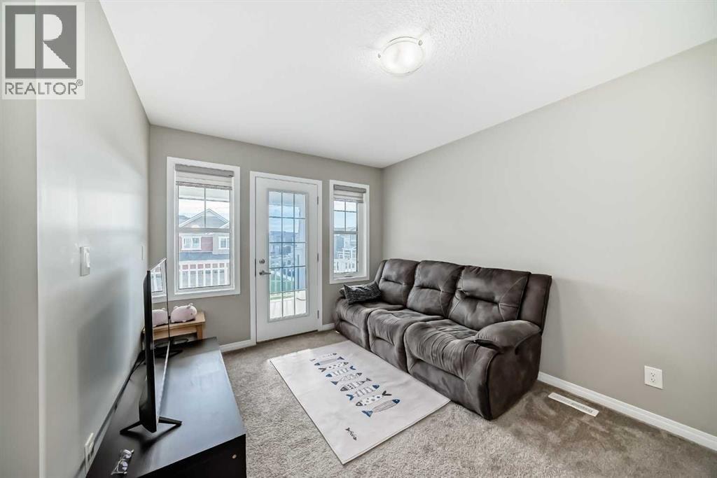 43 Carrington Crescent NW — photo 21