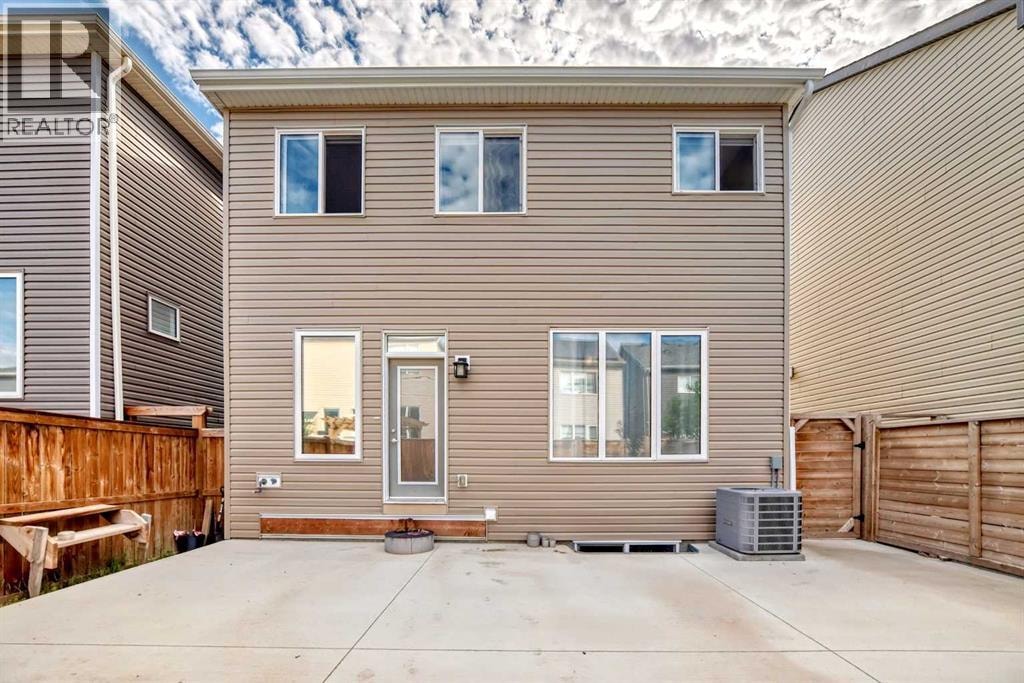 43 Carrington Crescent NW — photo 31