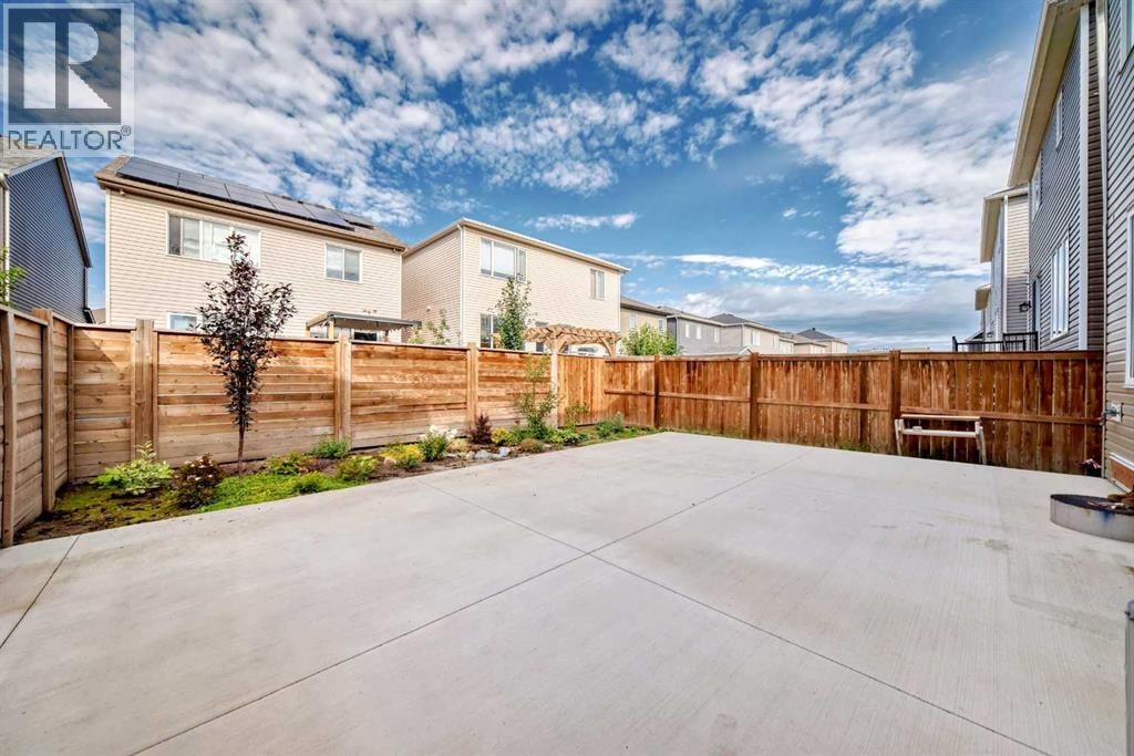 43 Carrington Crescent NW — photo 34