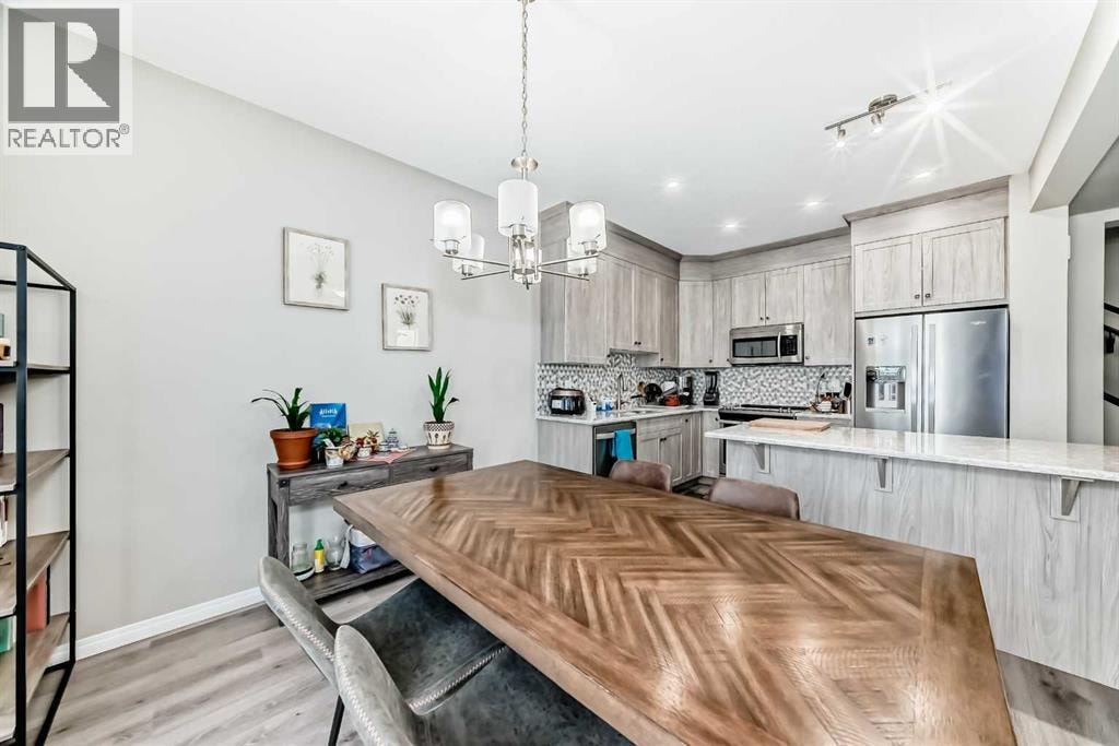 43 Carrington Crescent NW — photo 9