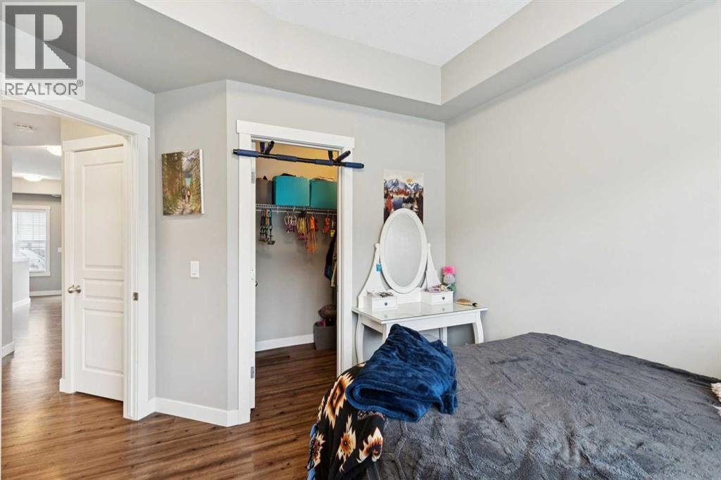 1127 McKenzie Towne Row SE — photo 10