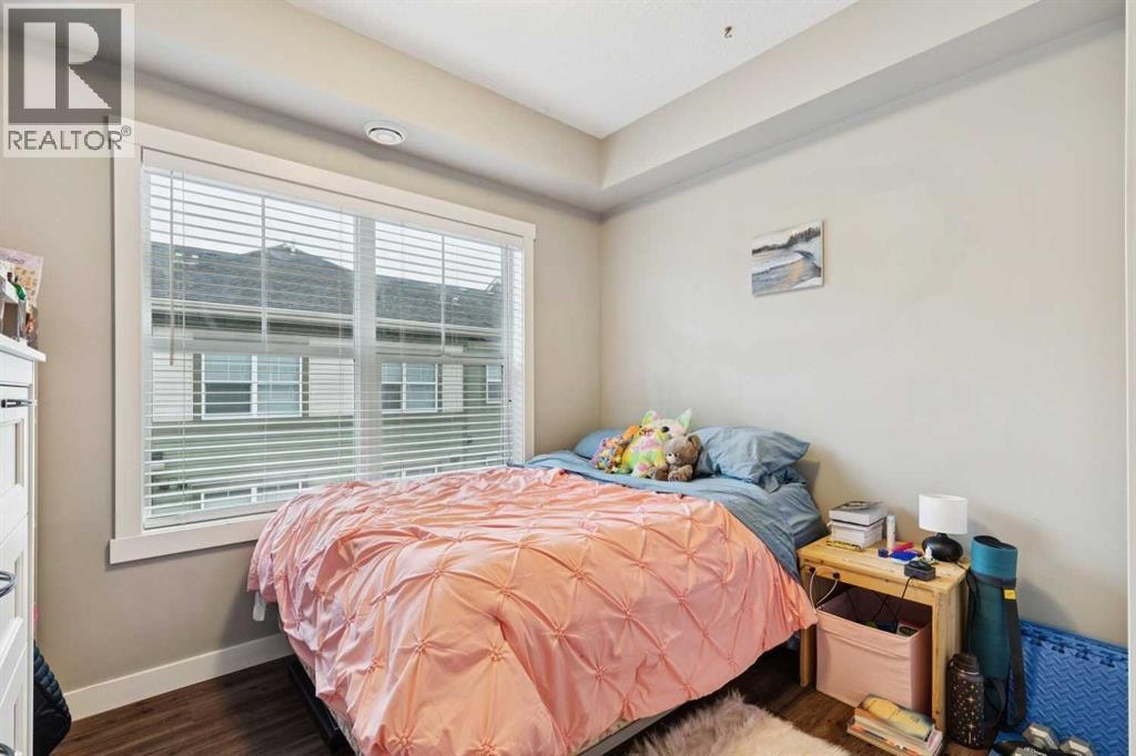 1127 McKenzie Towne Row SE — photo 13