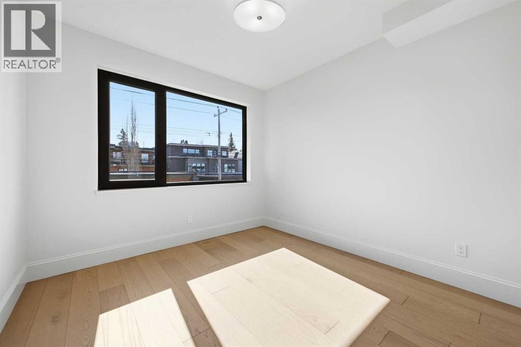 2023 27 Avenue SW — photo 37