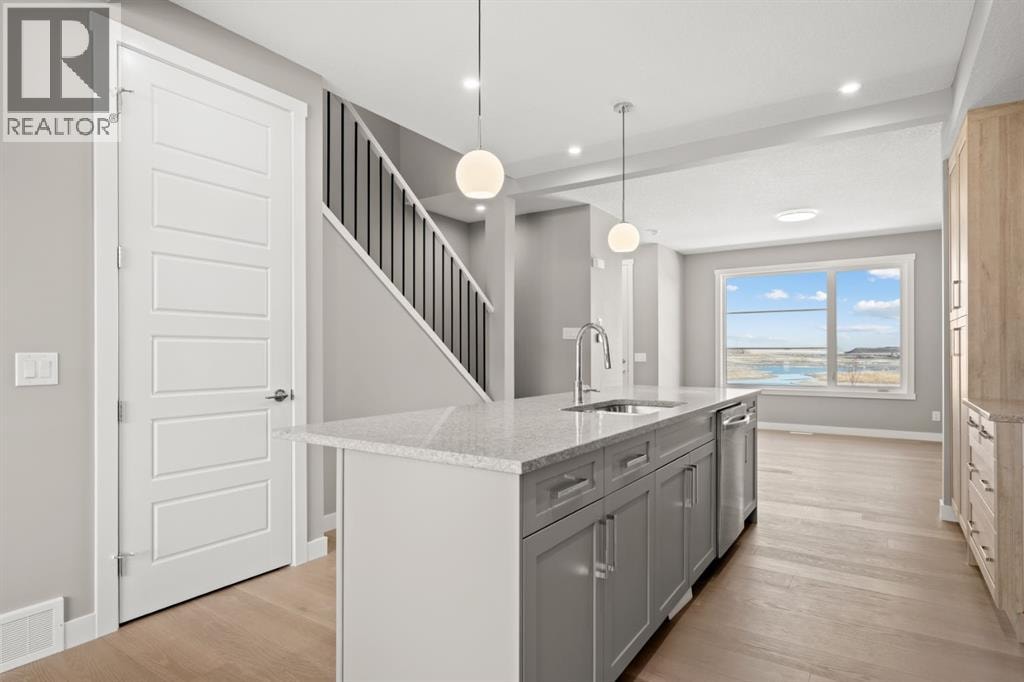 656 Sora Boulevard SE — photo 4