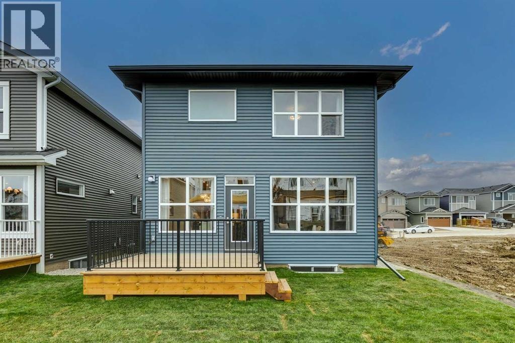293 Homestead Terrace NE — photo 2