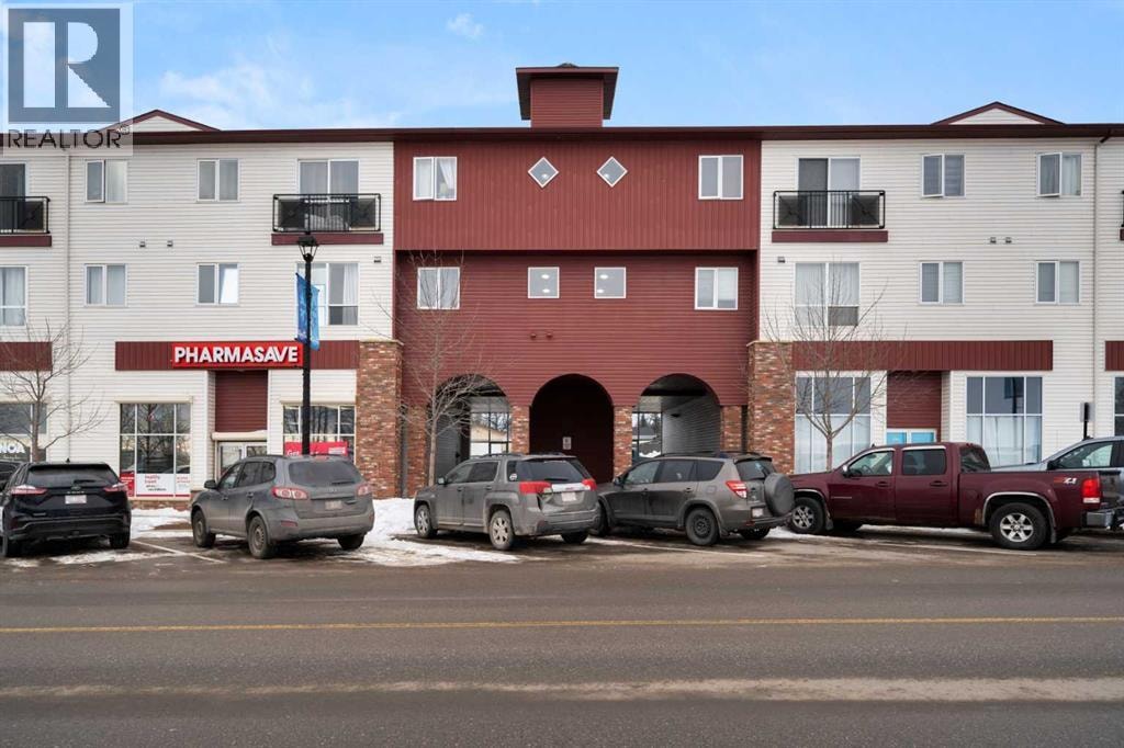 208, 1010 Railway Street — photo 1