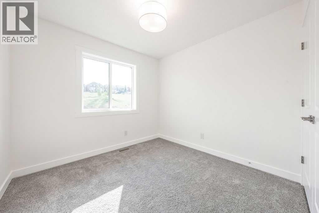 905, 525 River Heights Drive — photo 24
