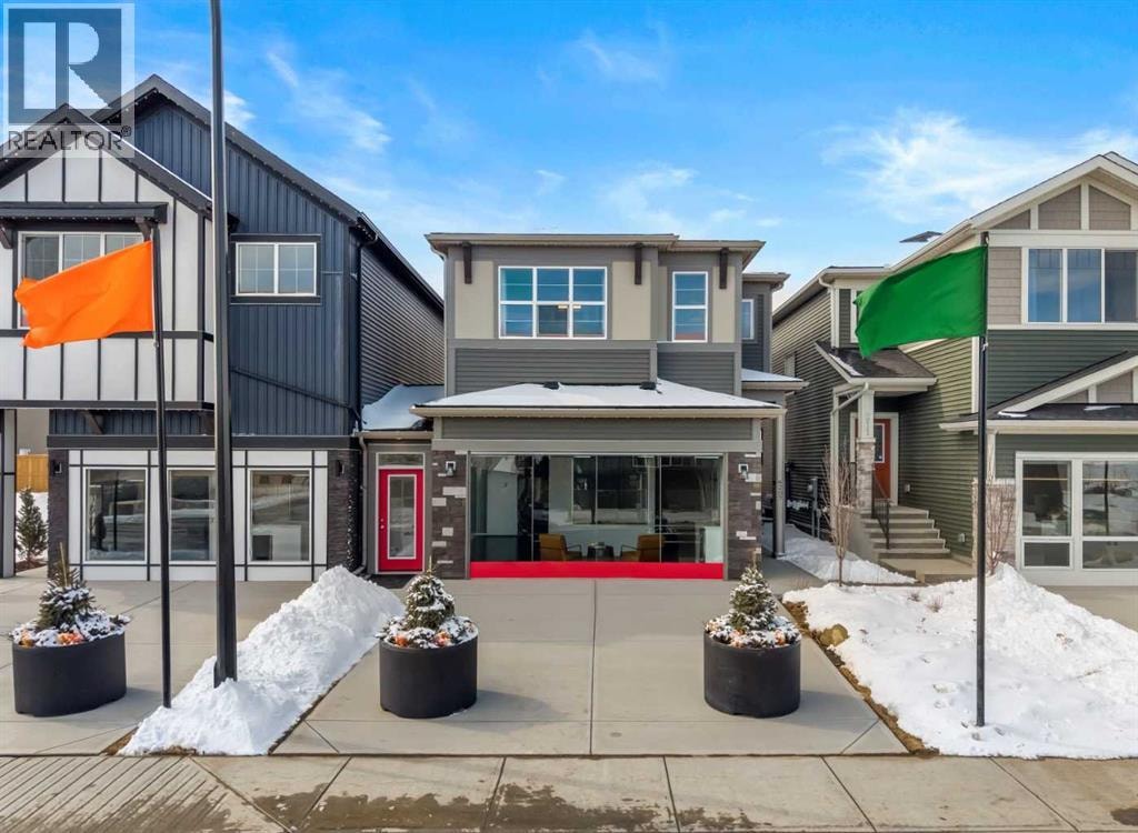 207 Huxland Path NE — photo 1