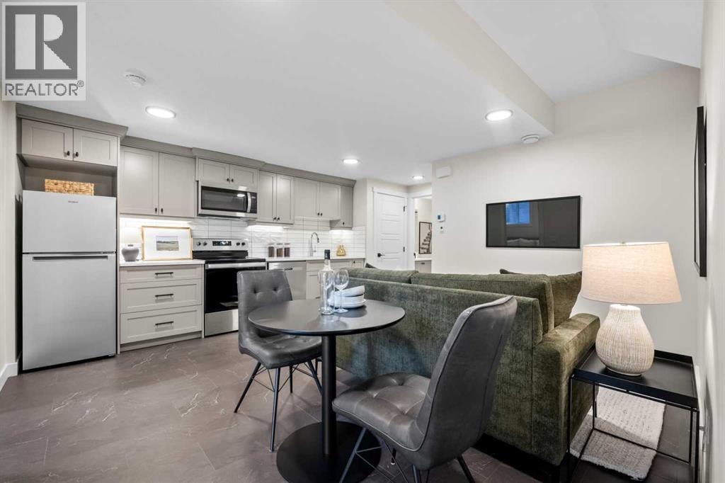 203 Huxland Path NE — photo 36