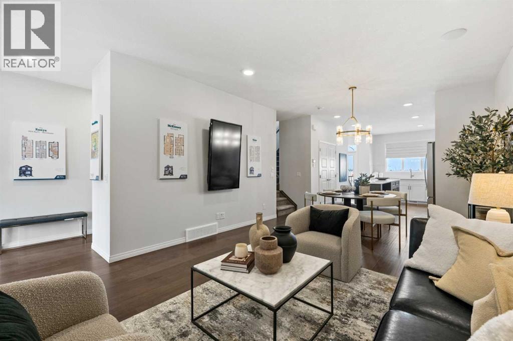 135 Huxland Road NE — photo 4