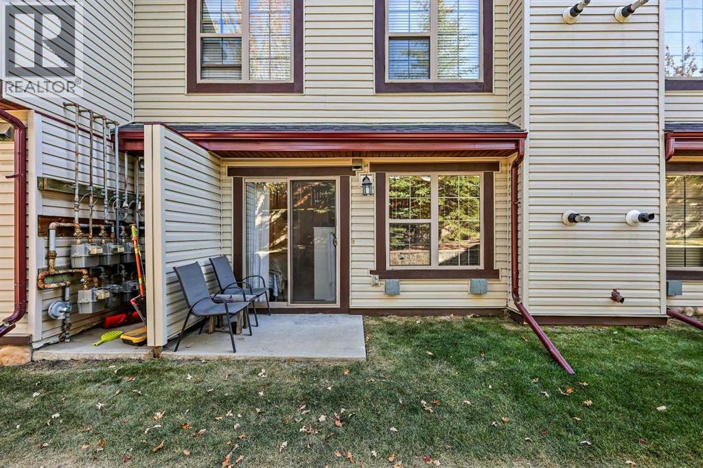 104, 15 Everridge Square SW — photo 24