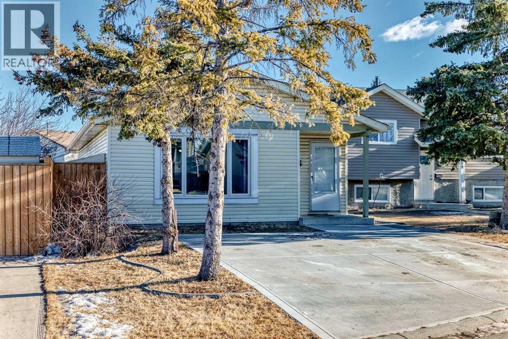 63 Falshire Place NE — photo 3
