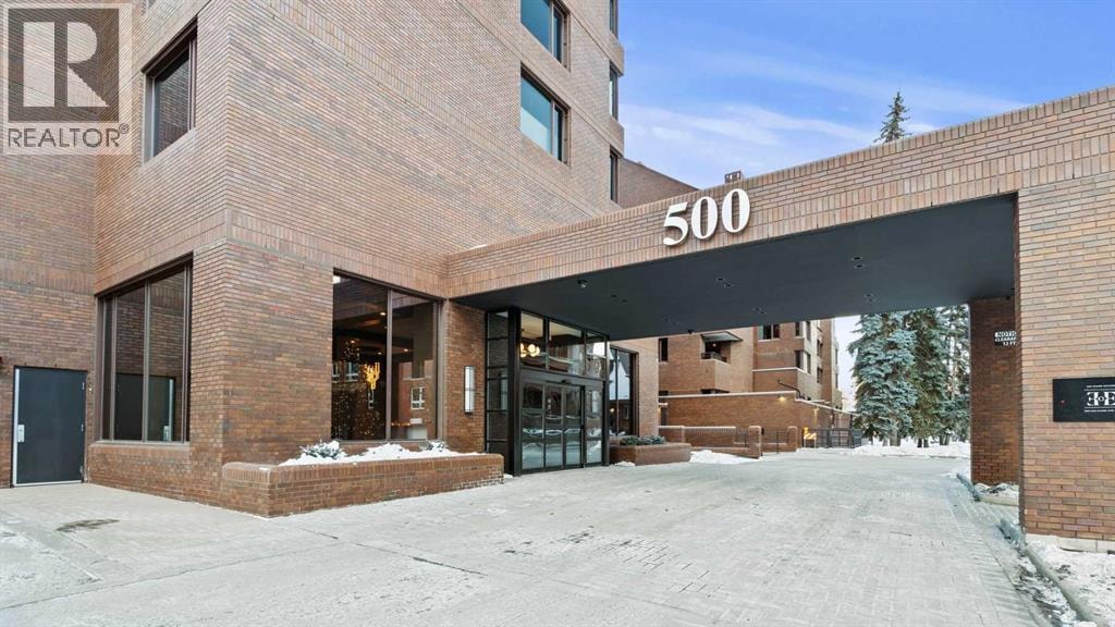 1002A, 500 Eau Claire Avenue SW — photo 3