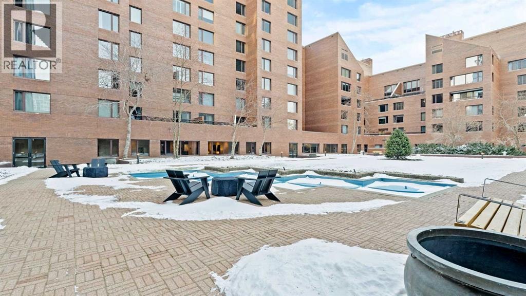 1002A, 500 Eau Claire Avenue SW — photo 46