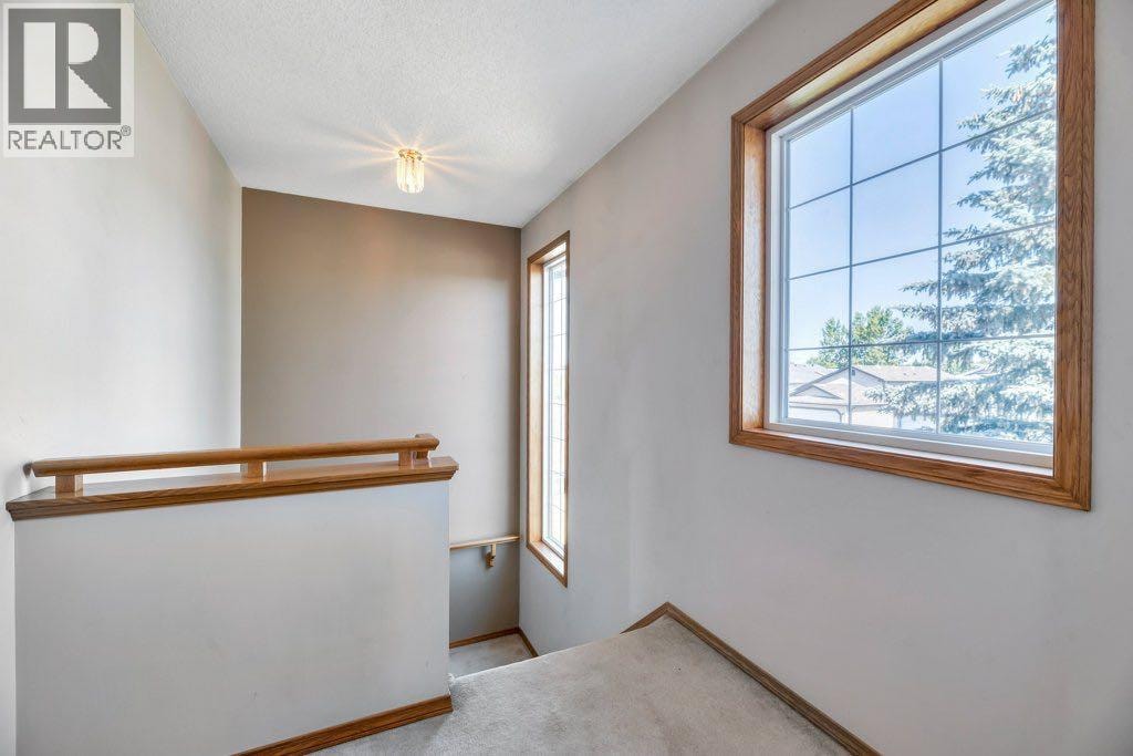 7 Springs Crescent SE — photo 13