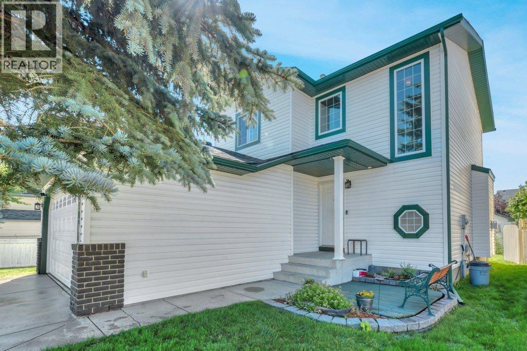 7 Springs Crescent SE — photo 2