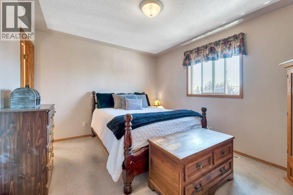 7 Springs Crescent SE — photo 14