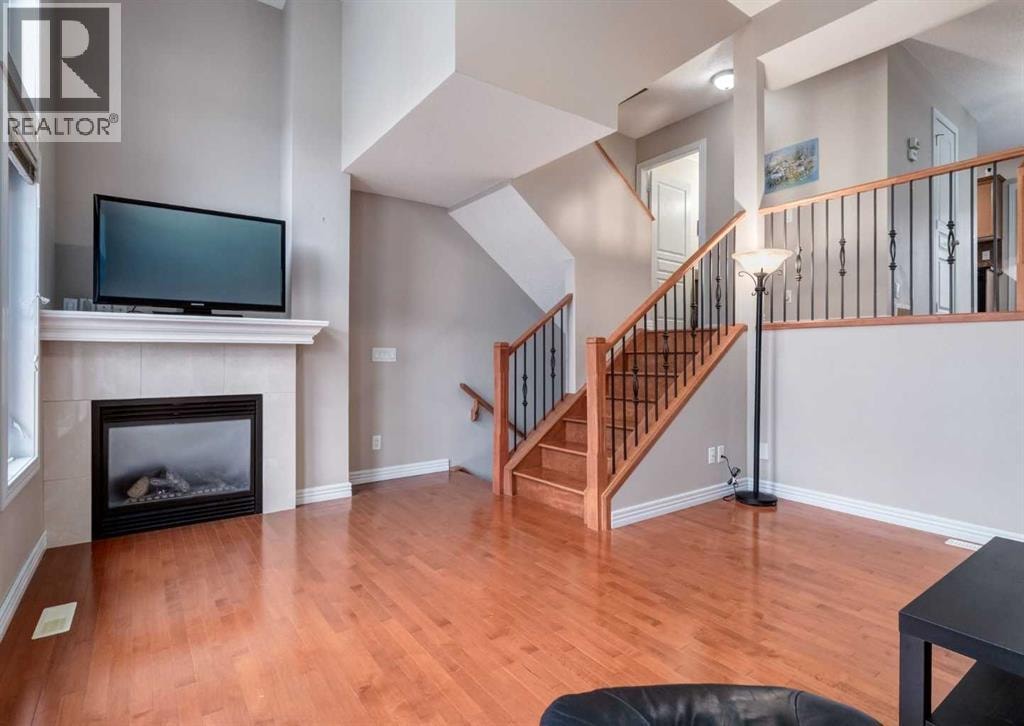12 Royal Oak Lane NW — photo 7
