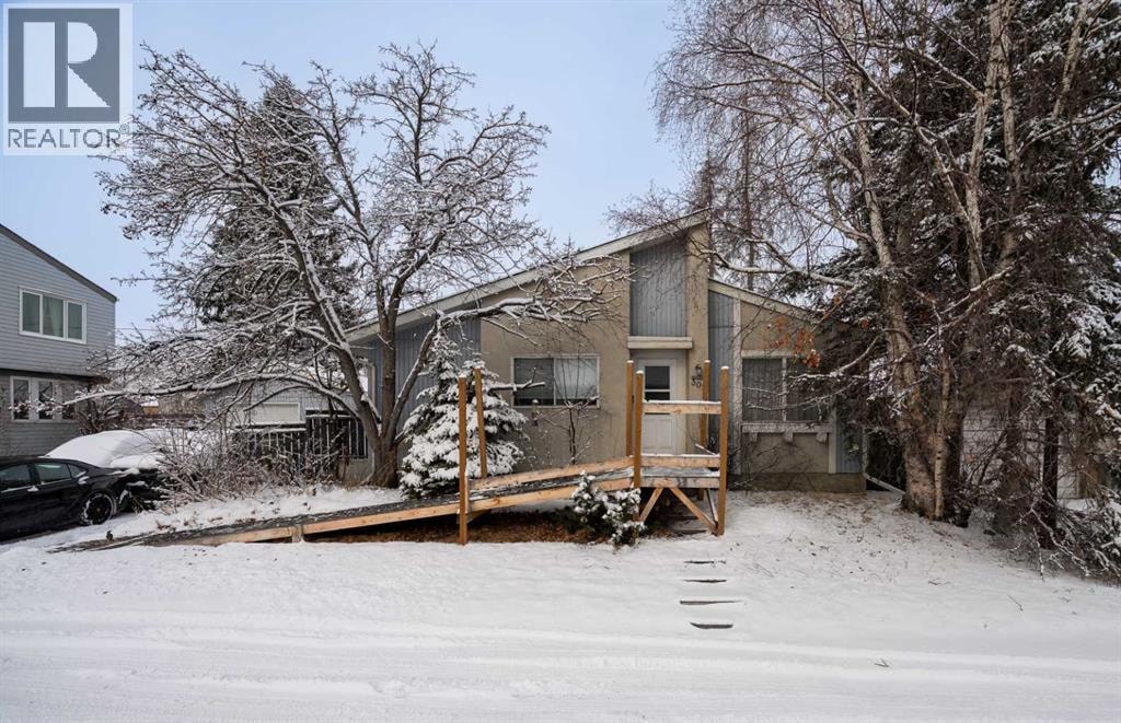 305 Olympia Drive SE