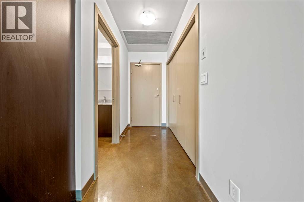 706, 135 13 Avenue SW — photo 3