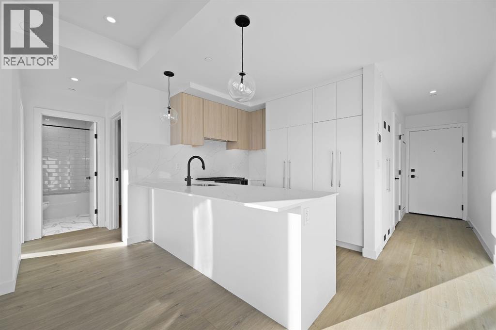 701, 8375 Broadcast Avenue SW — photo 4
