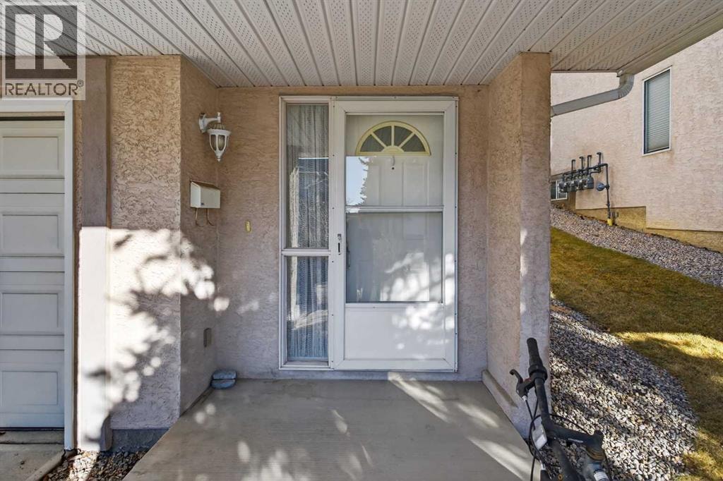 320 Sierra Morena Green SW — photo 3