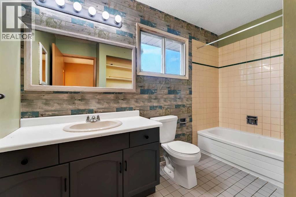 233081 Glenmore View Road — photo 29
