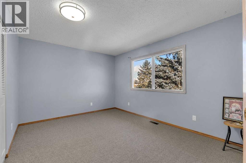 233081 Glenmore View Road — photo 26