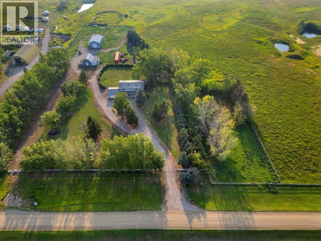 233081 Glenmore View Road — photo 1