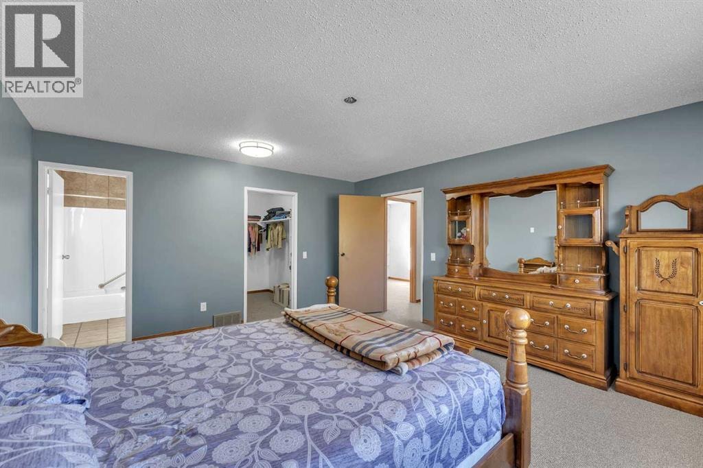 233081 Glenmore View Road — photo 33