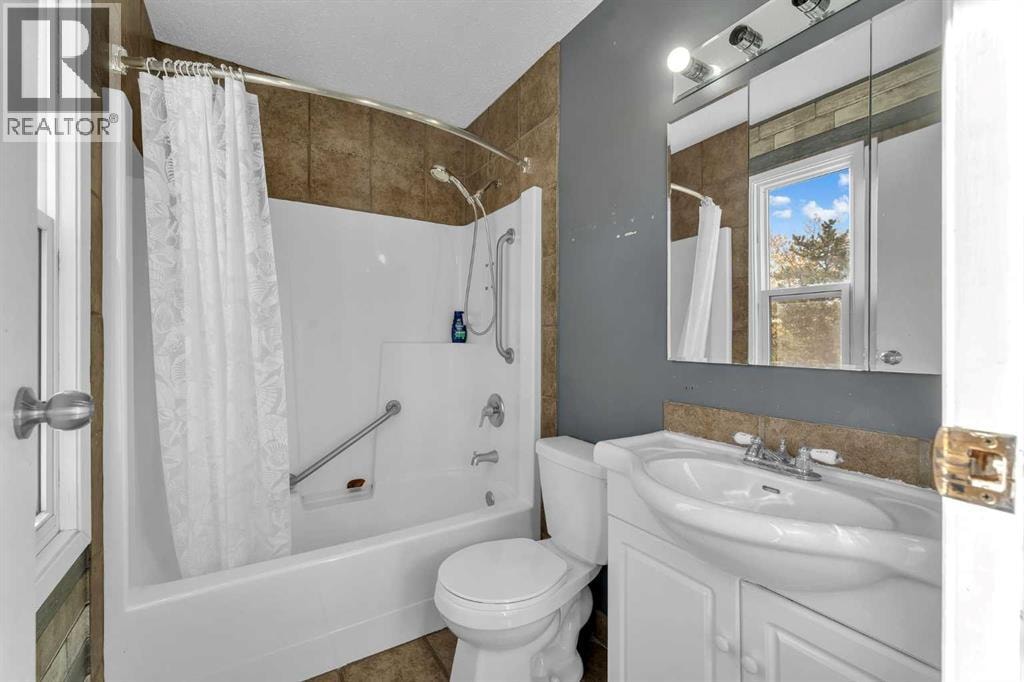 233081 Glenmore View Road — photo 35