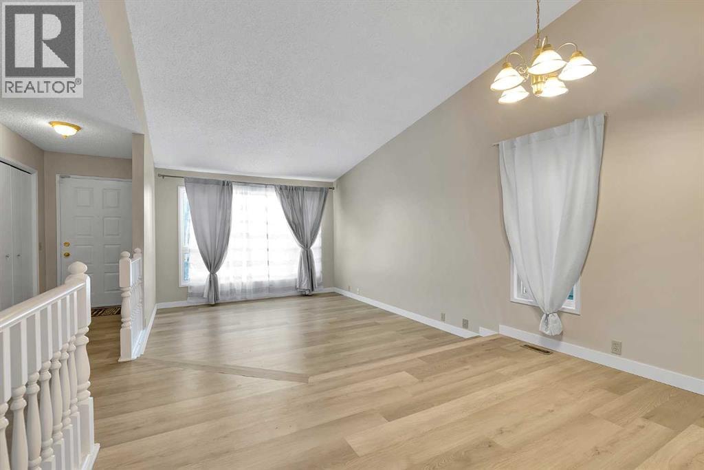1111 Berkley Drive NW — photo 9