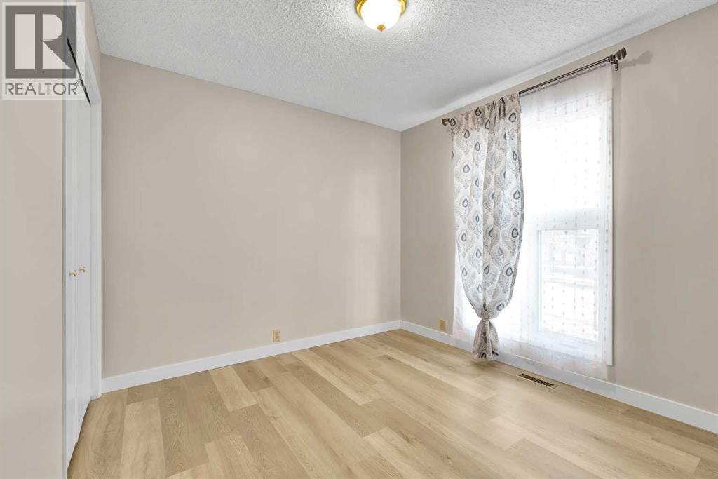 1111 Berkley Drive NW — photo 25
