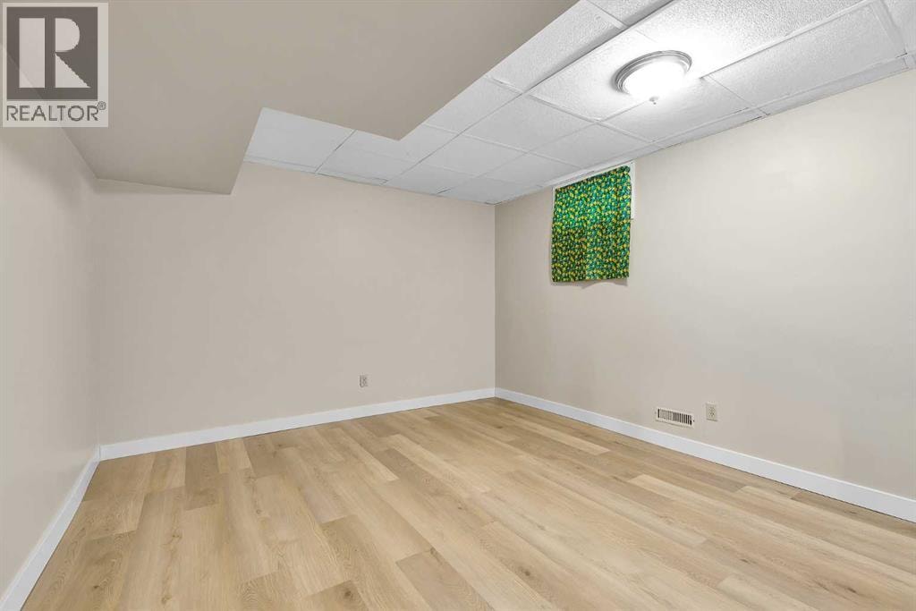 1111 Berkley Drive NW — photo 34