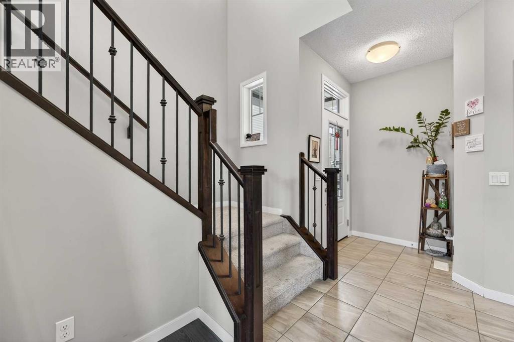 15 Fireside Crescent — photo 4