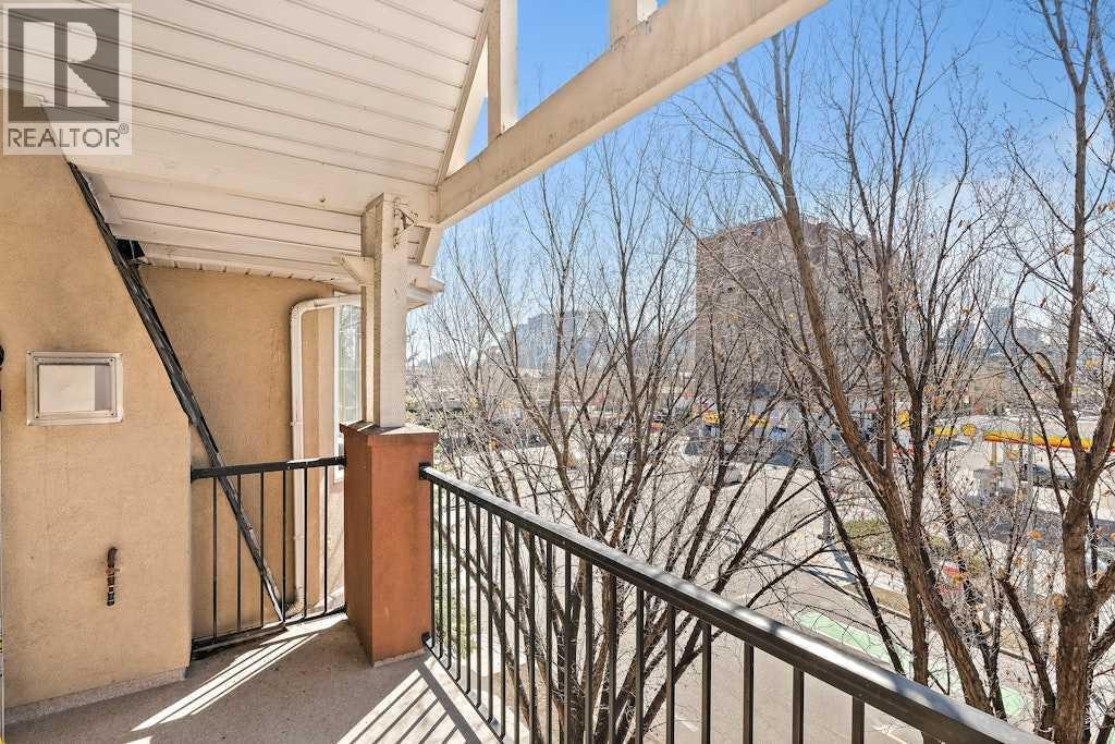 305, 1110 5 Avenue NW — photo 37