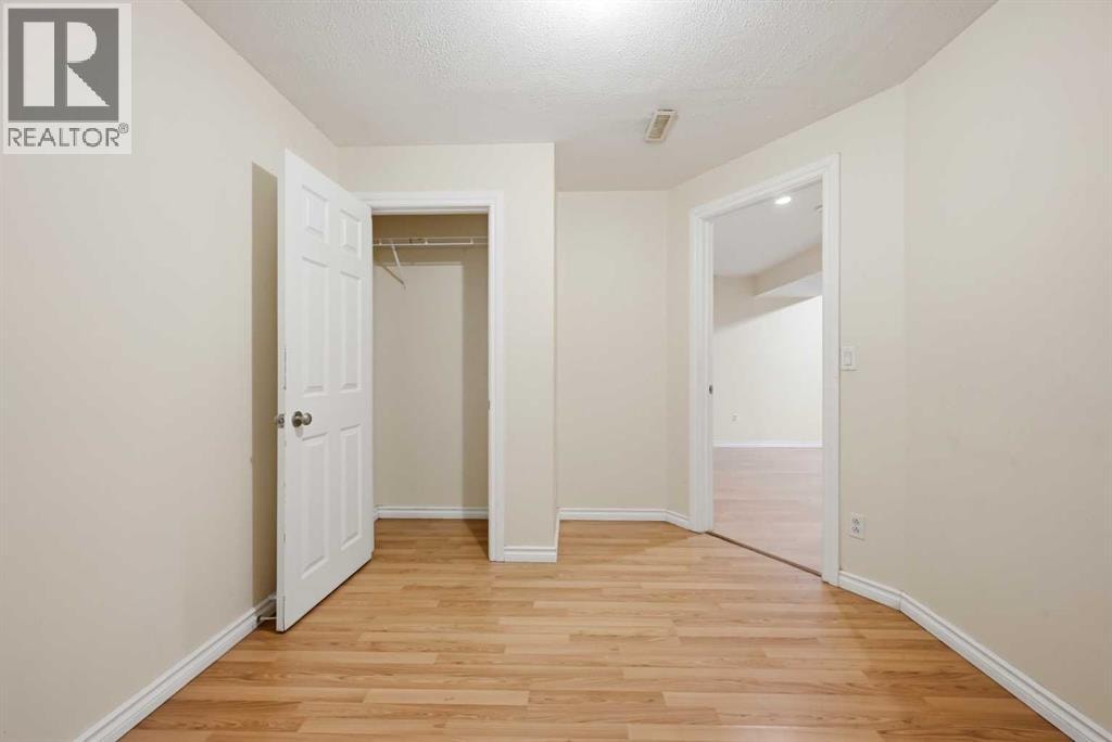 165 Saddlecrest Way NE — photo 41