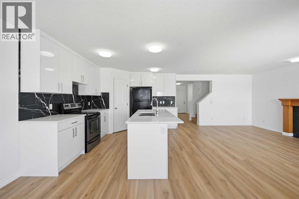 165 Saddlecrest Way NE — photo 10