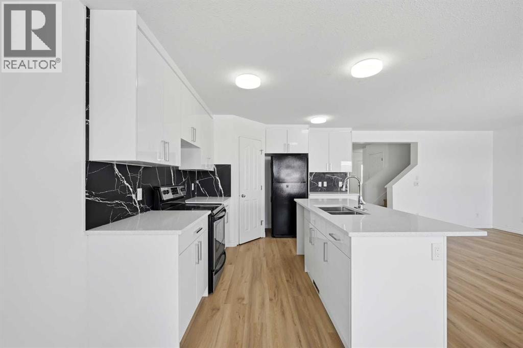 165 Saddlecrest Way NE — photo 11