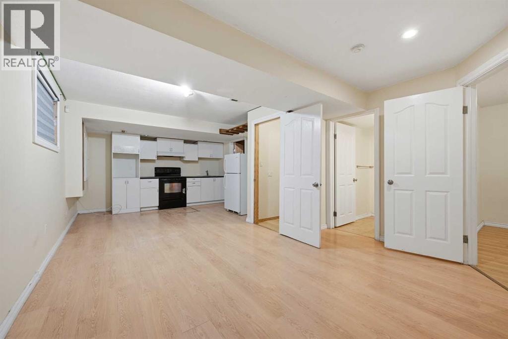 165 Saddlecrest Way NE — photo 37