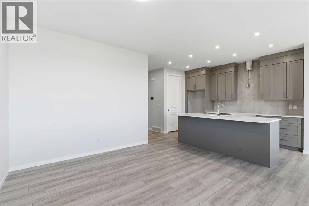 623 Buffaloberry Manor SE — photo 13