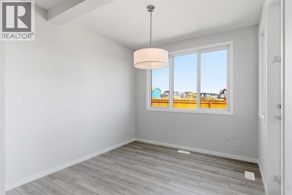 623 Buffaloberry Manor SE — photo 15